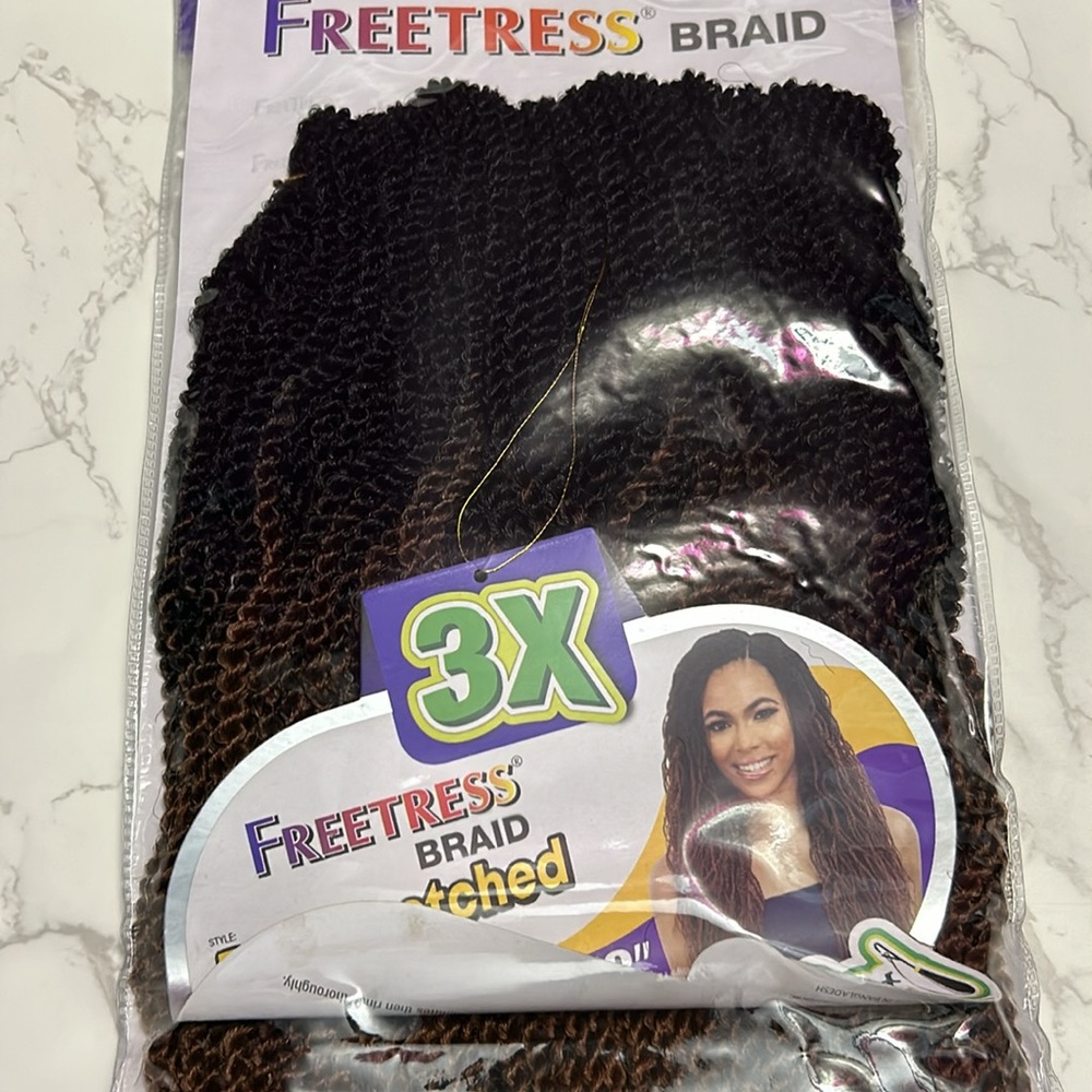 3X Freetress Brajd Pre-Stretched Natural Wavy Twist 18” - Picture 4 of 7